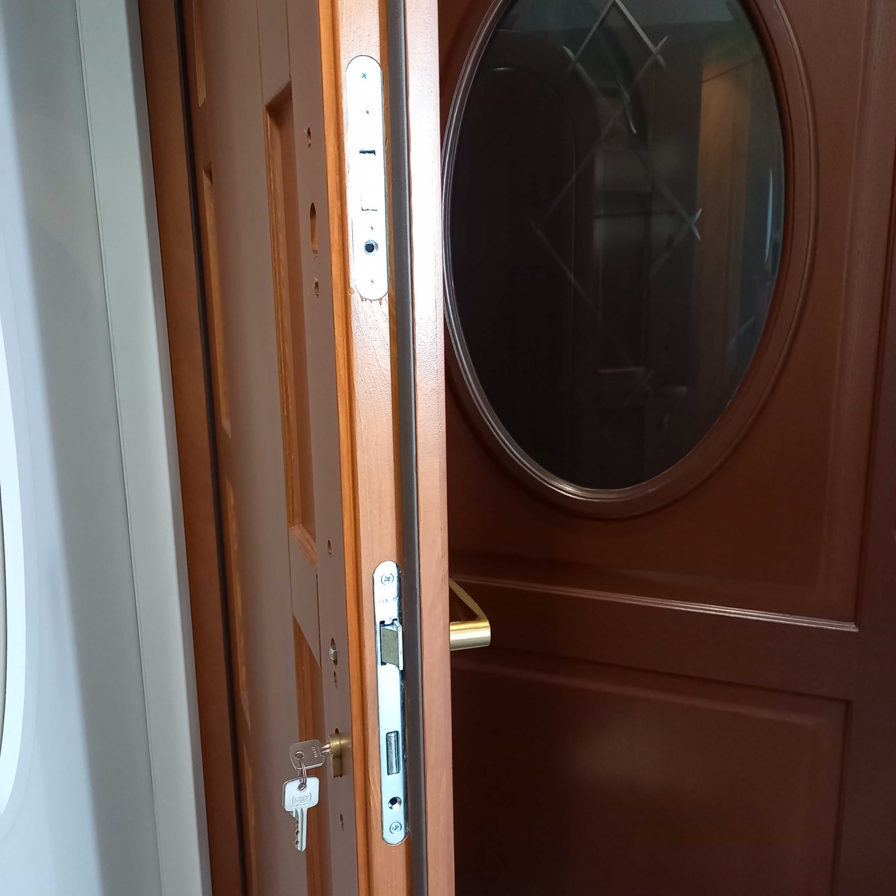 Drzwi zewnętrzne drewniane CAL 501 90prawe - Nowe