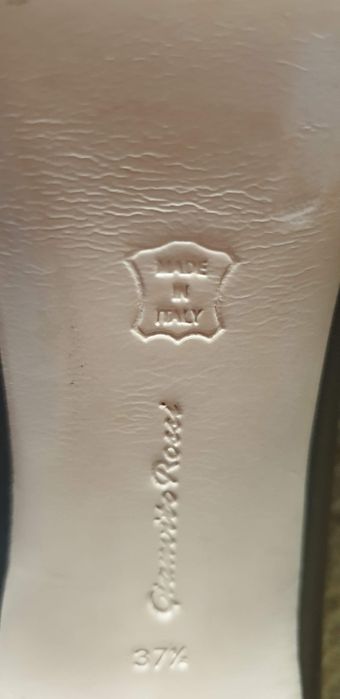 Sapatos em dois  tons, tamanho 37,5