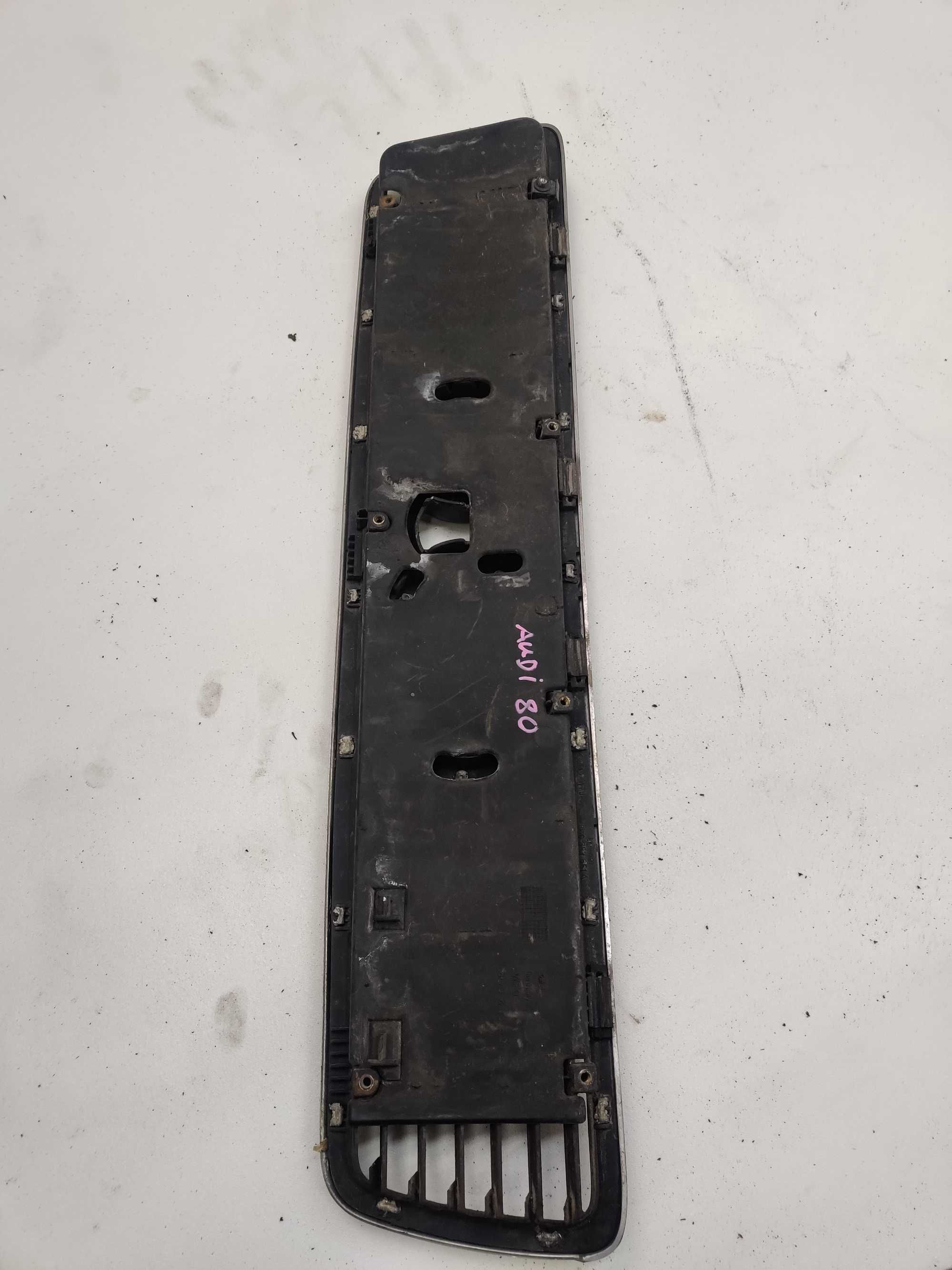 Grill Atrapa Audi 80 B4
