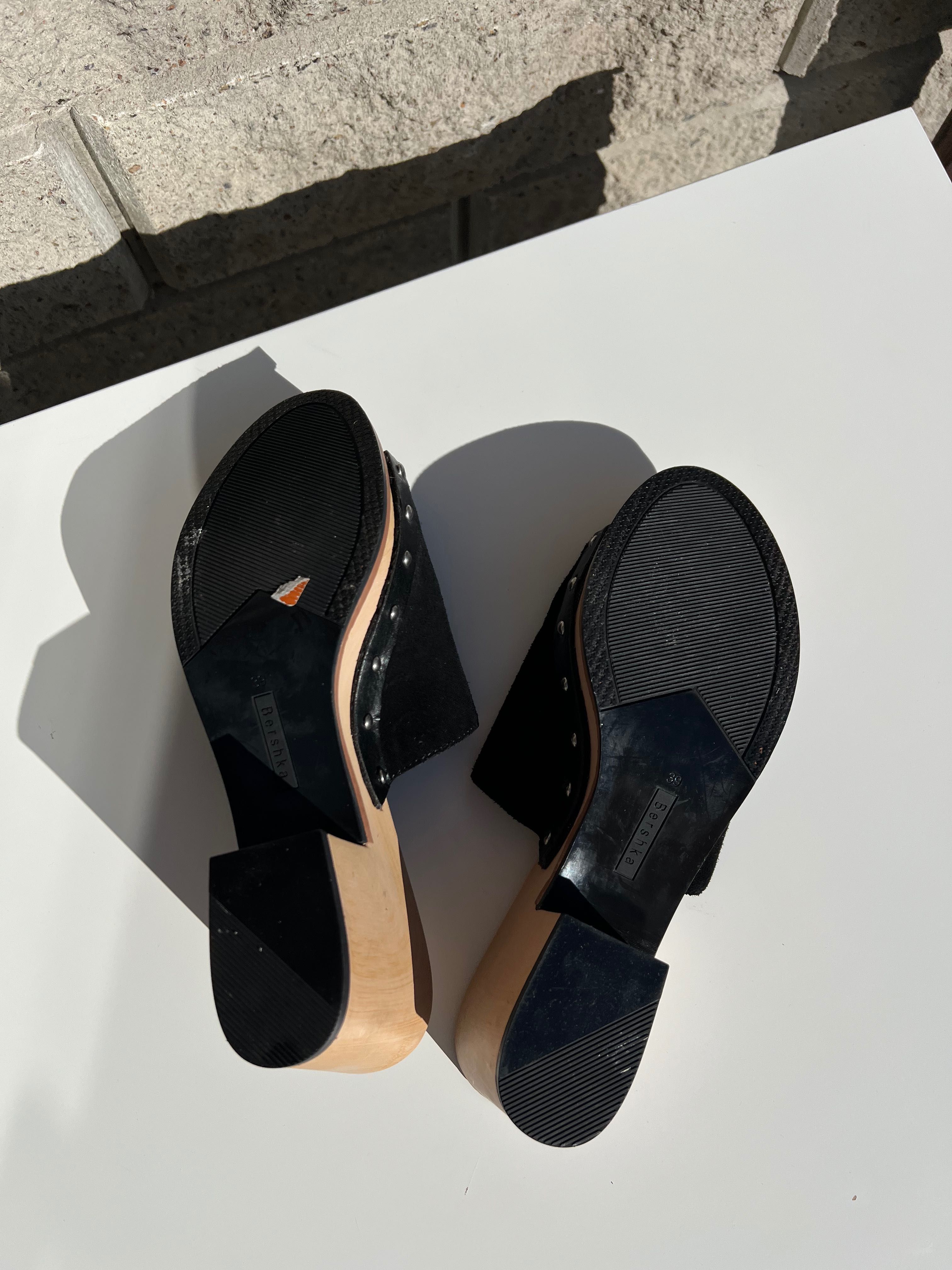 Замшеві шльопнці сабо sabo Bershka 39
