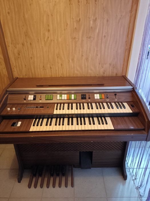 Organy pianino fortepian