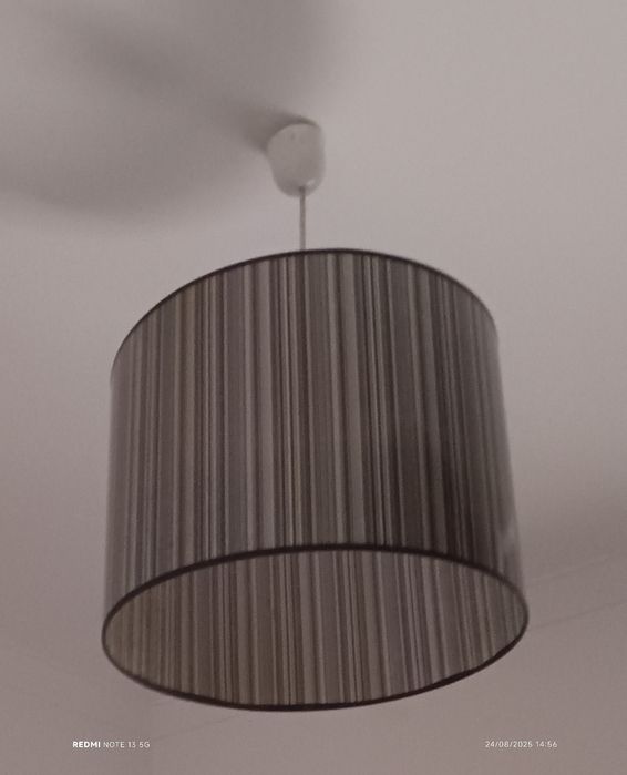 Candeeiro preto e branco