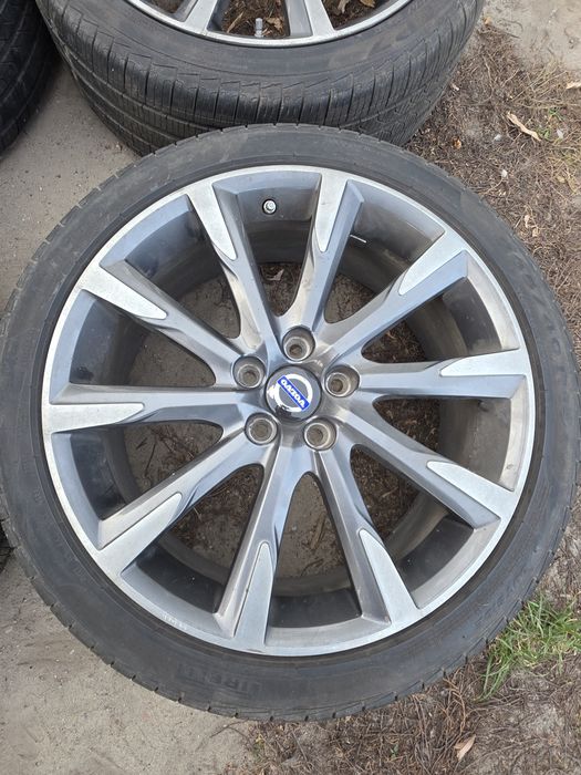 Felgi Volvo R design S60 19"x8 et55 5x108 63,3