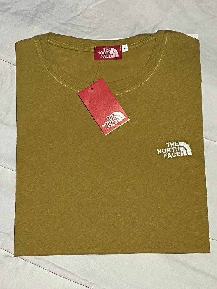 T-shirt novas, varios tamanhos