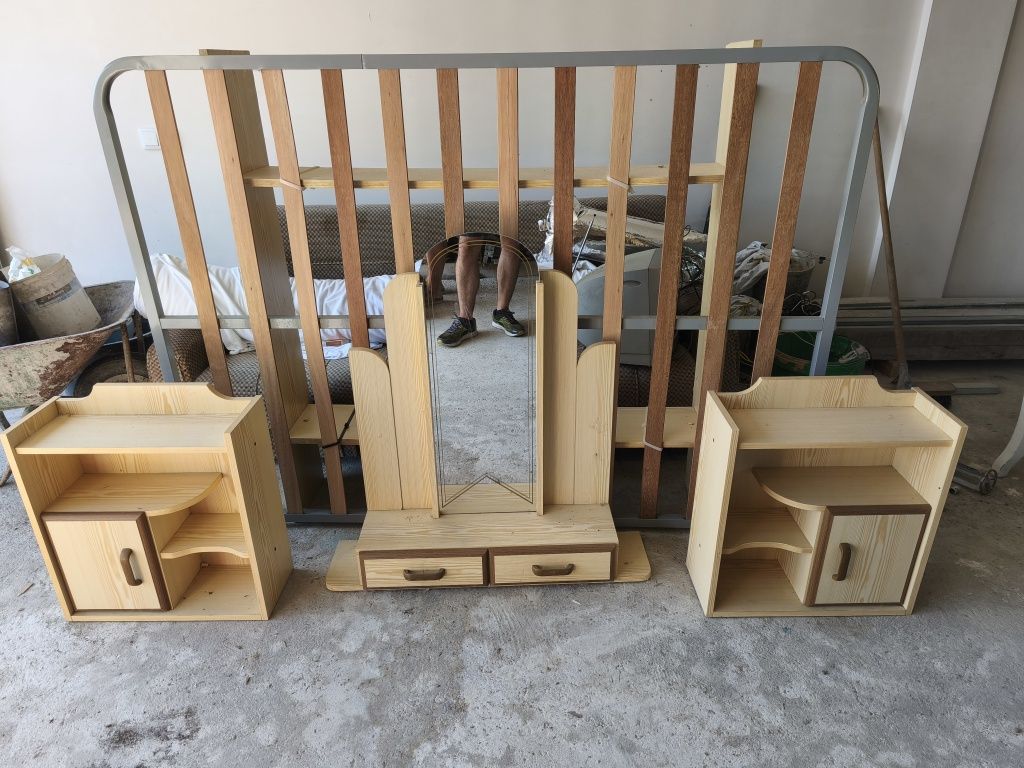 Vendo cama desmontável com estrado