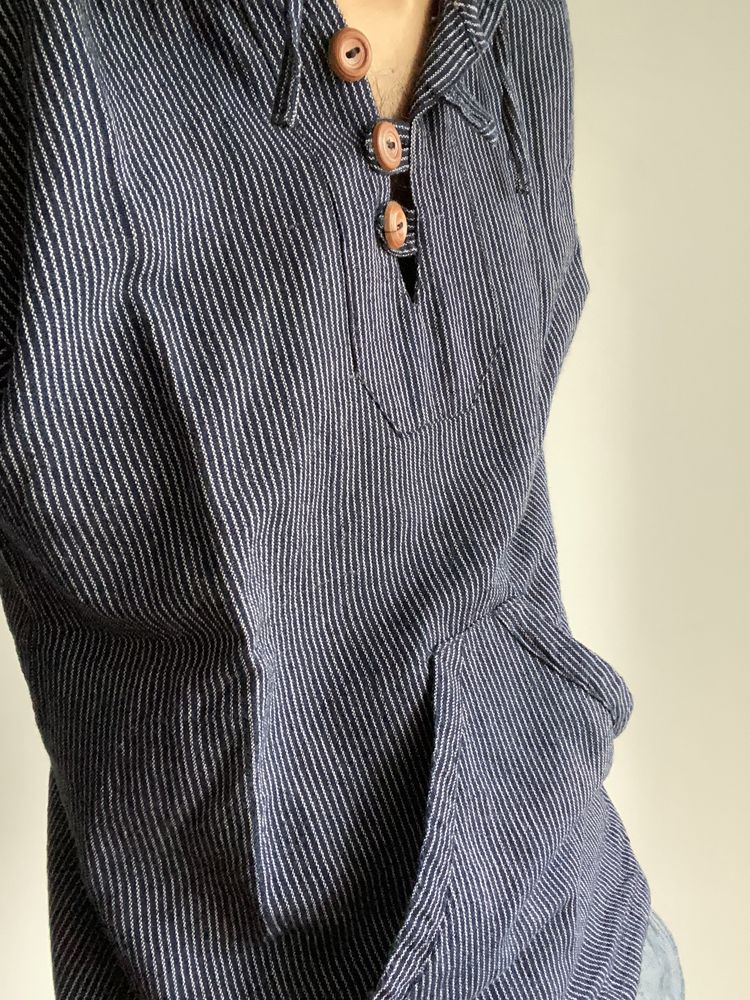 Camisola capuz azul