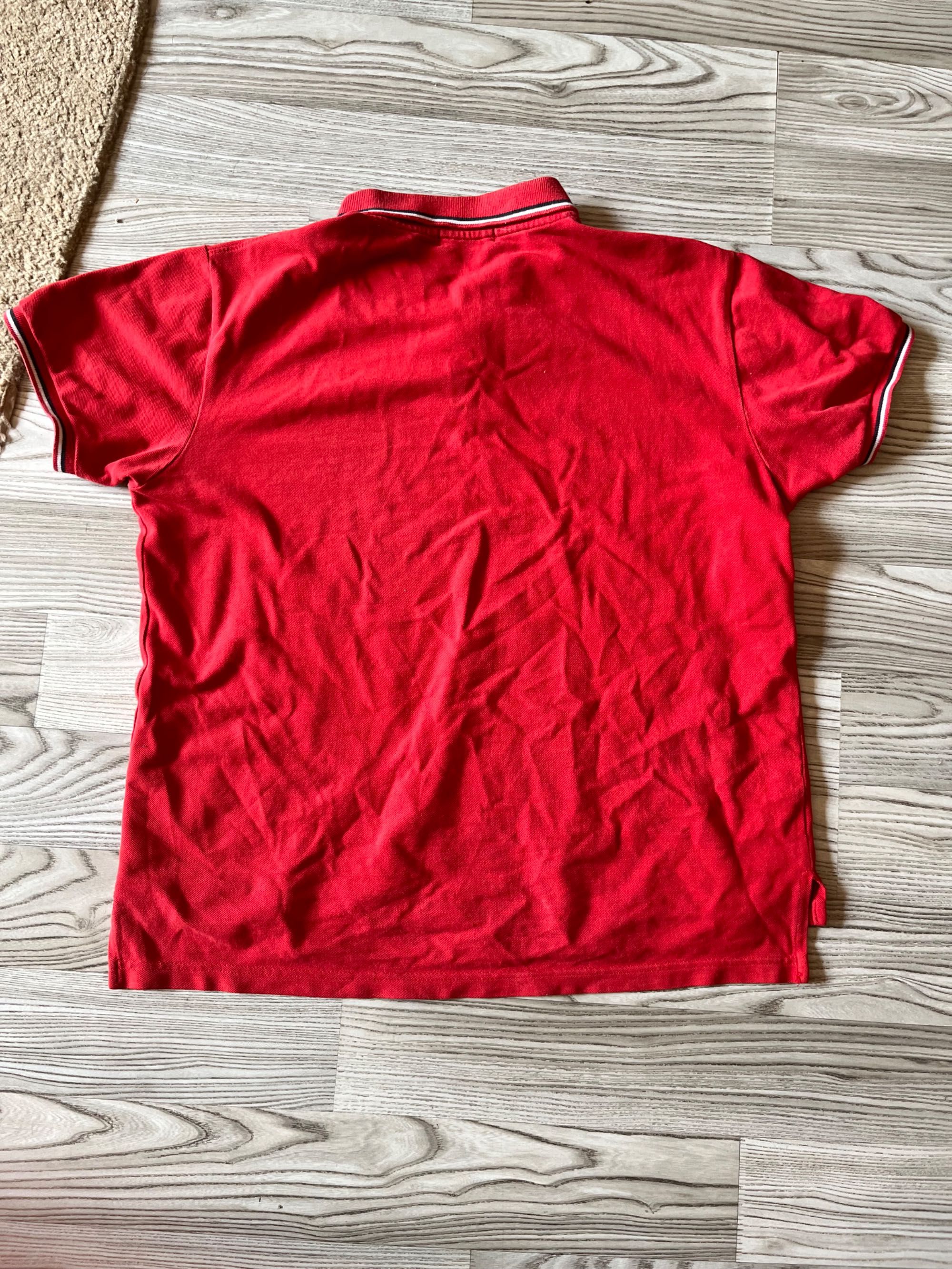Футболка Moncler размер M/L Состояние 9/10 бирок нету(