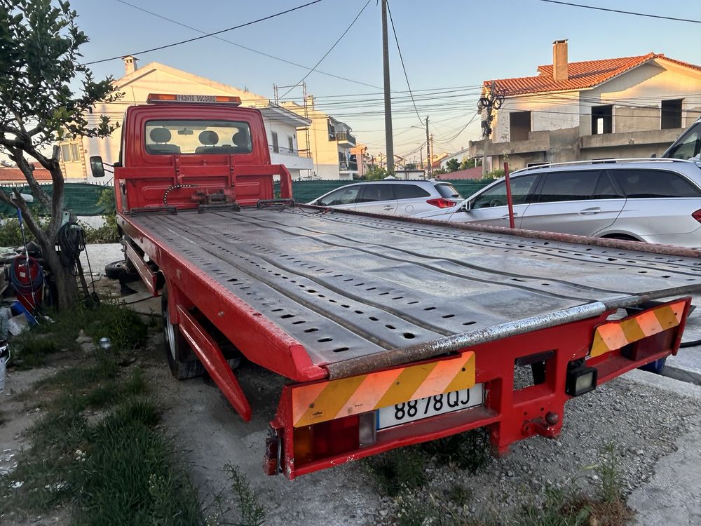 Pronto socorro Renaut Mascott mecanica Iveco 2.800
