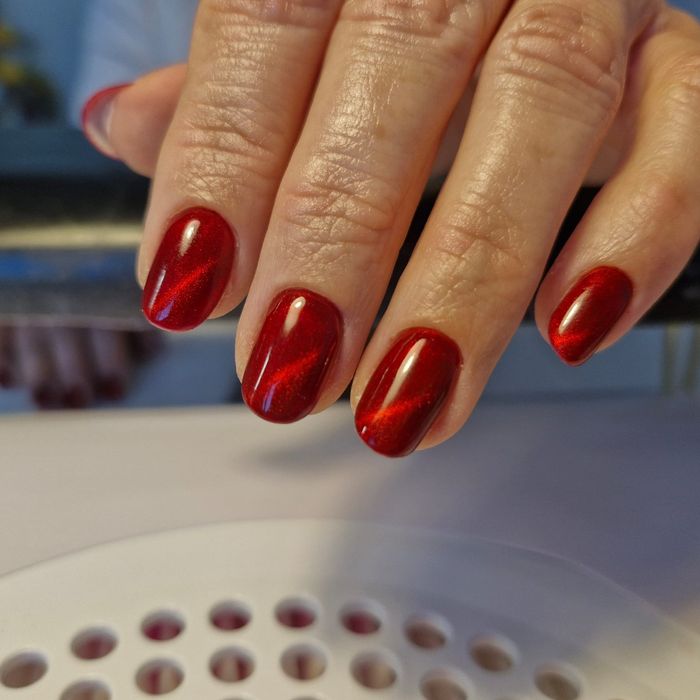 Stylizacja paznokci, paznokcie żelowe, hybryda