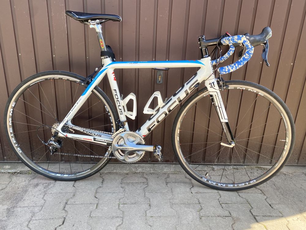 Kolarzówka Focus full carbon