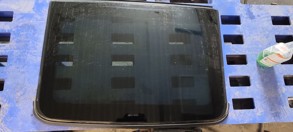 Стекло панорамы jeep compass Cherokee 17,18,19,20