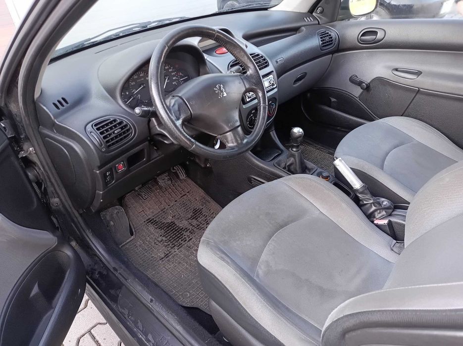 Peugeot 206 1.1 2004 r. Pop Art klimatyzacja