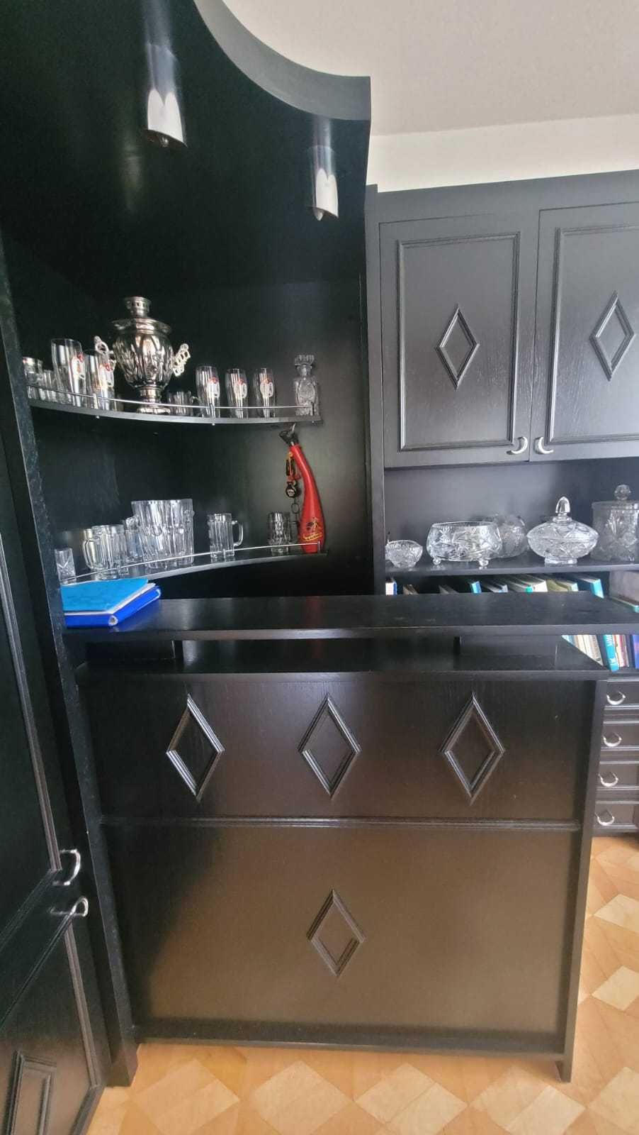 REGAŁ z barem ze Swarzędza