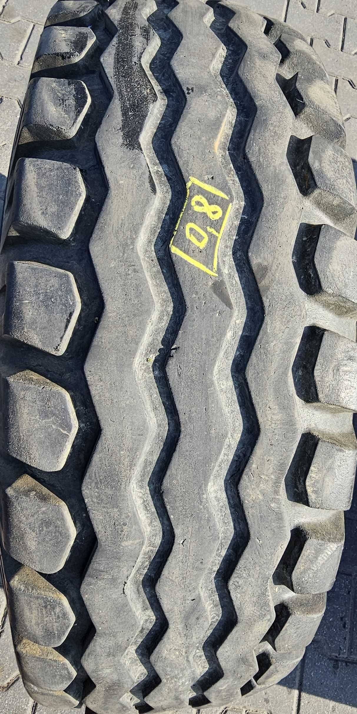 Opony przemysłowe 10.5/80-18 GoodYear *S