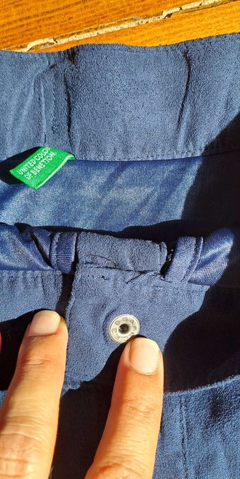 Saia azul Benetton 9 anos