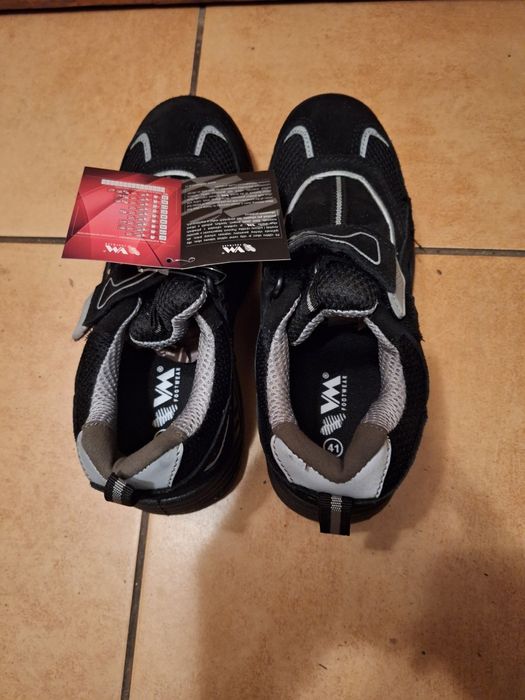 Sprzedam nowe buty robocze