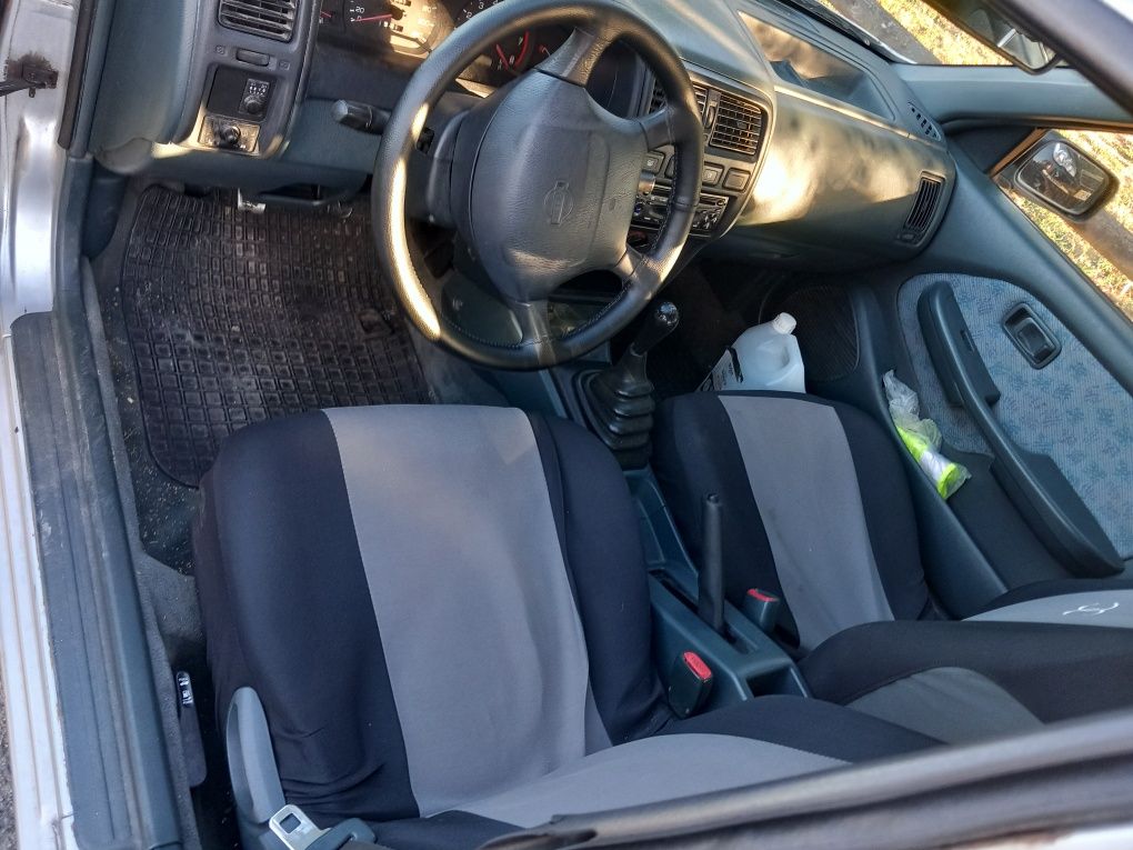 Nissan almeira 1.4 GX