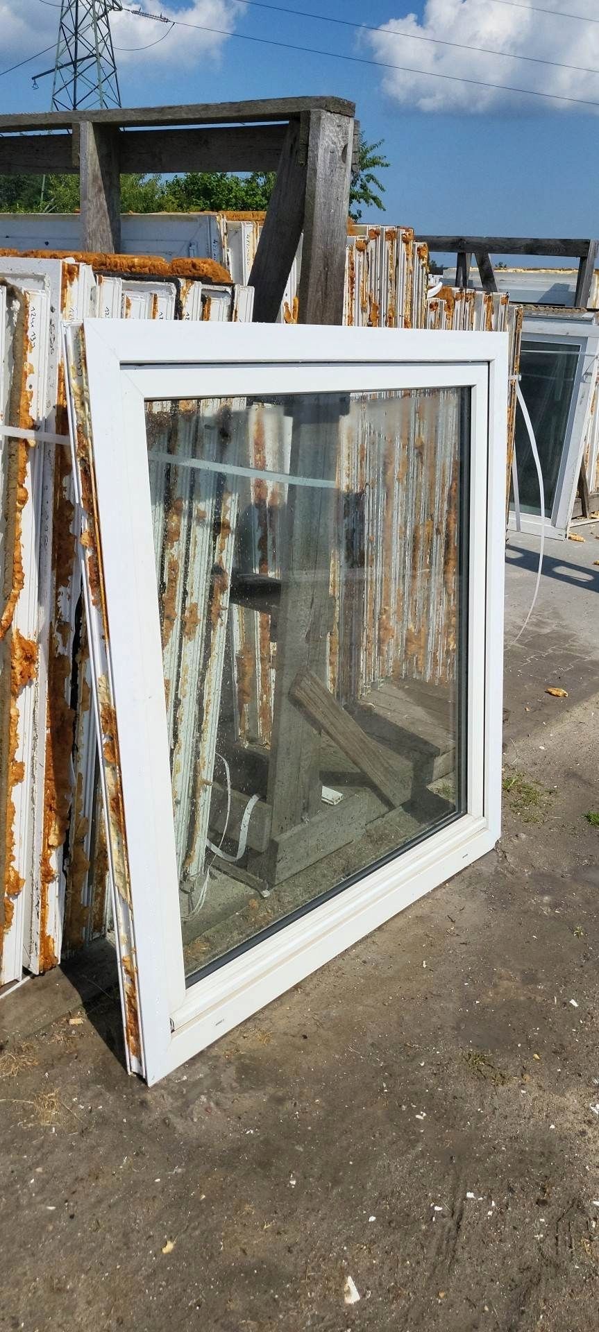 OKNA Używane 130X135 OKNO KacprzaK Plastikowe PCV Lider Okna
OLX