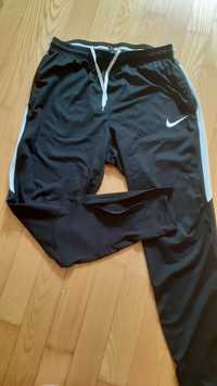 Spodnie dresowe piłkarskie Nike rozm.L