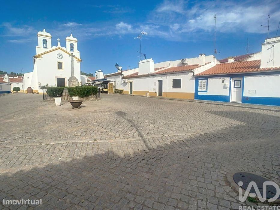 Casa / Villa T2 em Barbacena e Vila Fernando de 72,00 m2