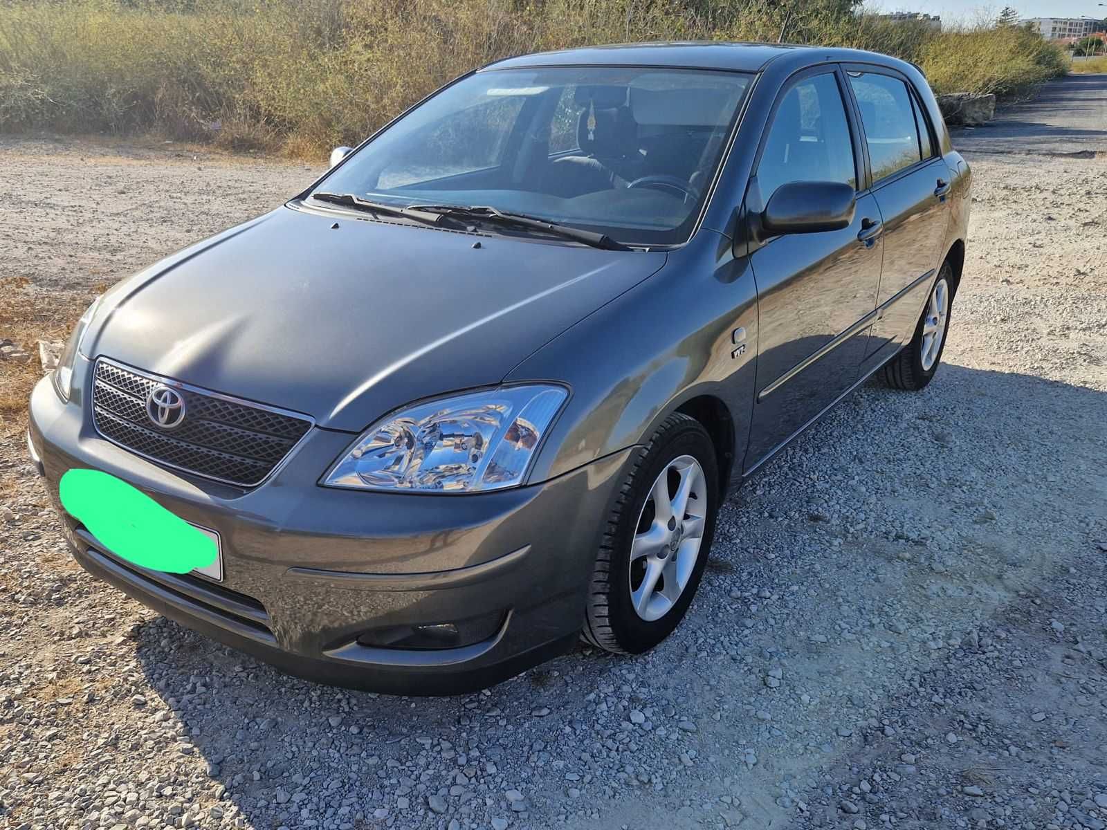 Vendo Toyota Corolla 1.4 VVTI em excelente estado!