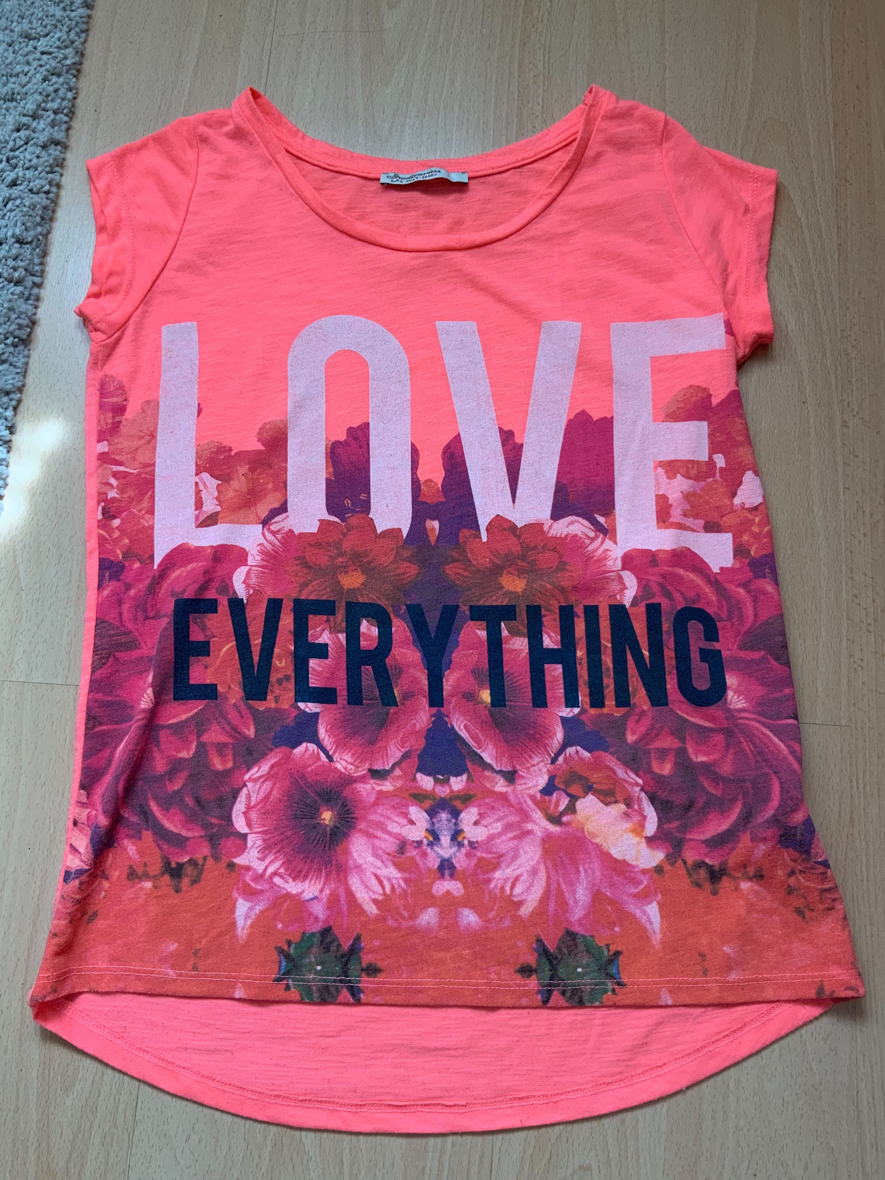 T-shirt Love Everything