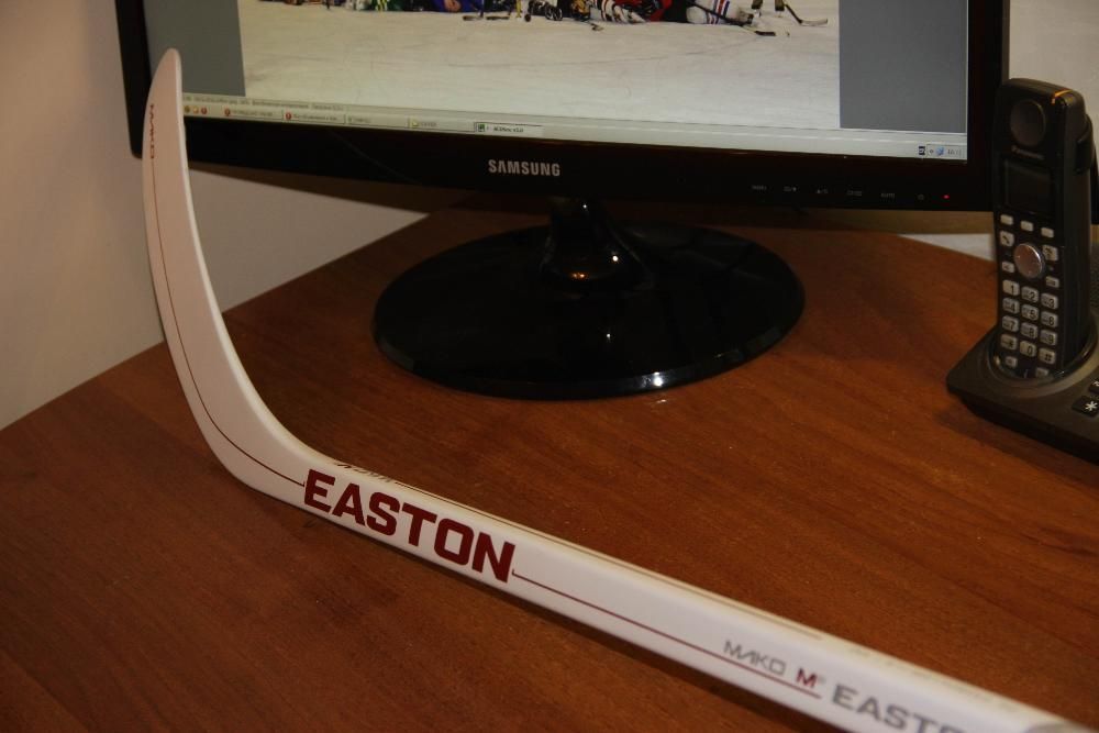 Клюшка хоккейная композитная Easton Mako M2 Sr