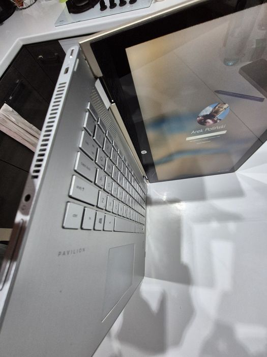 Laptop intel i5 2w1 HP Pavilion x360 convertible