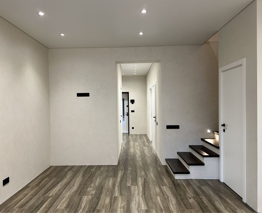 Дуплекс з новим ремонтом у лісовій Бучі. Ніхто не жив.