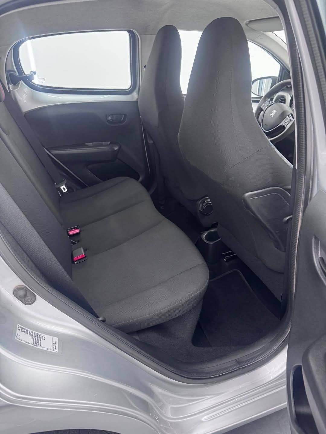Peugeot 108 Nacional ar condicionado