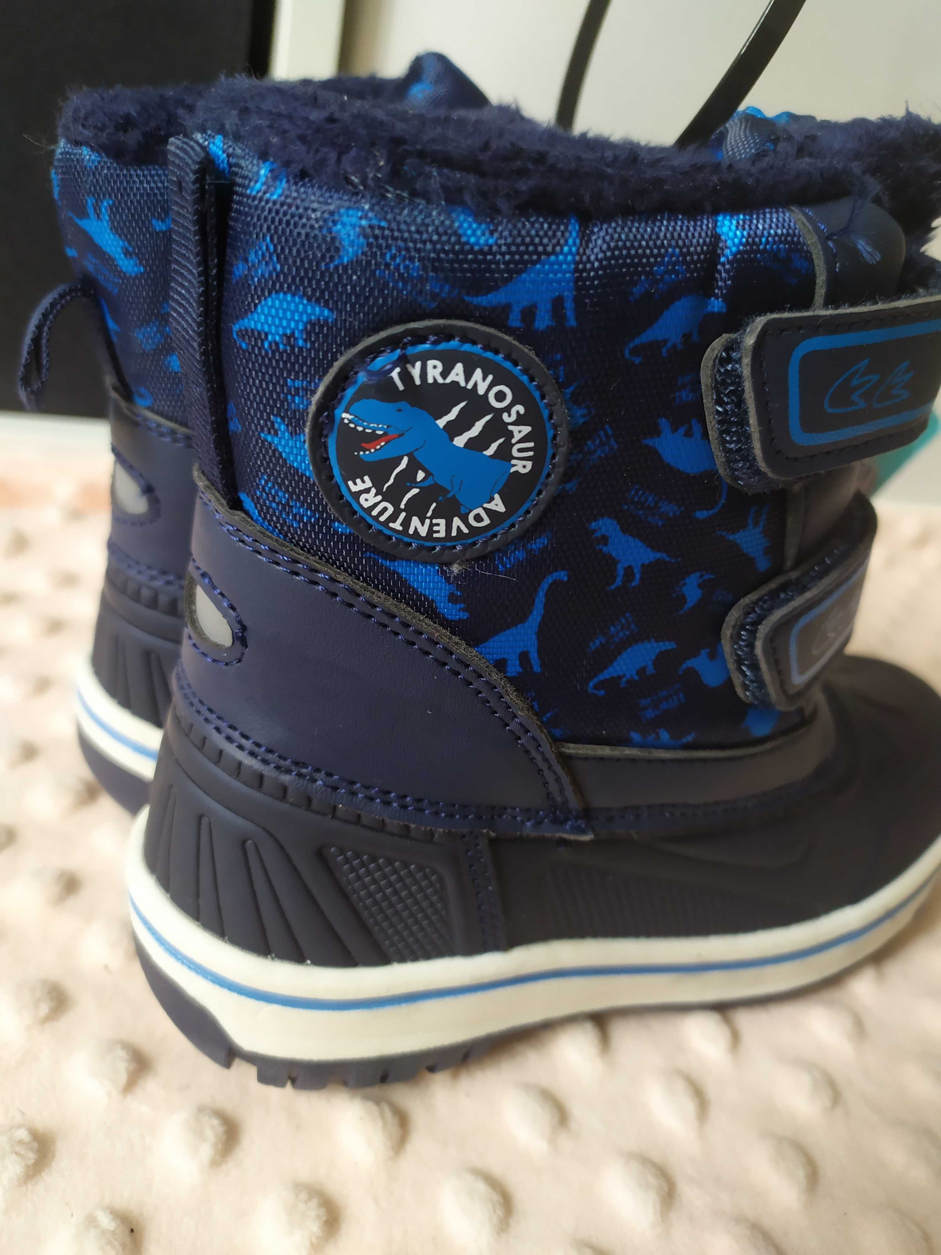 Buty zimowe chłopięce śniegowce 28 kozaki Youngstyle dinozaur