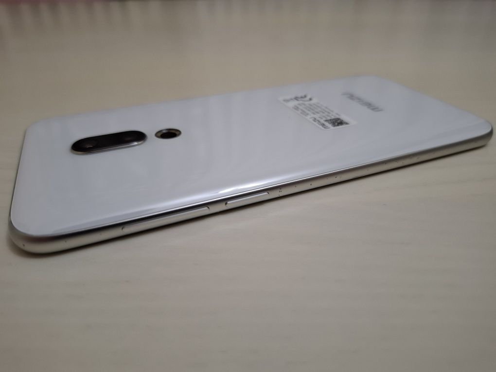 Мобільний телефон Meizu 16th