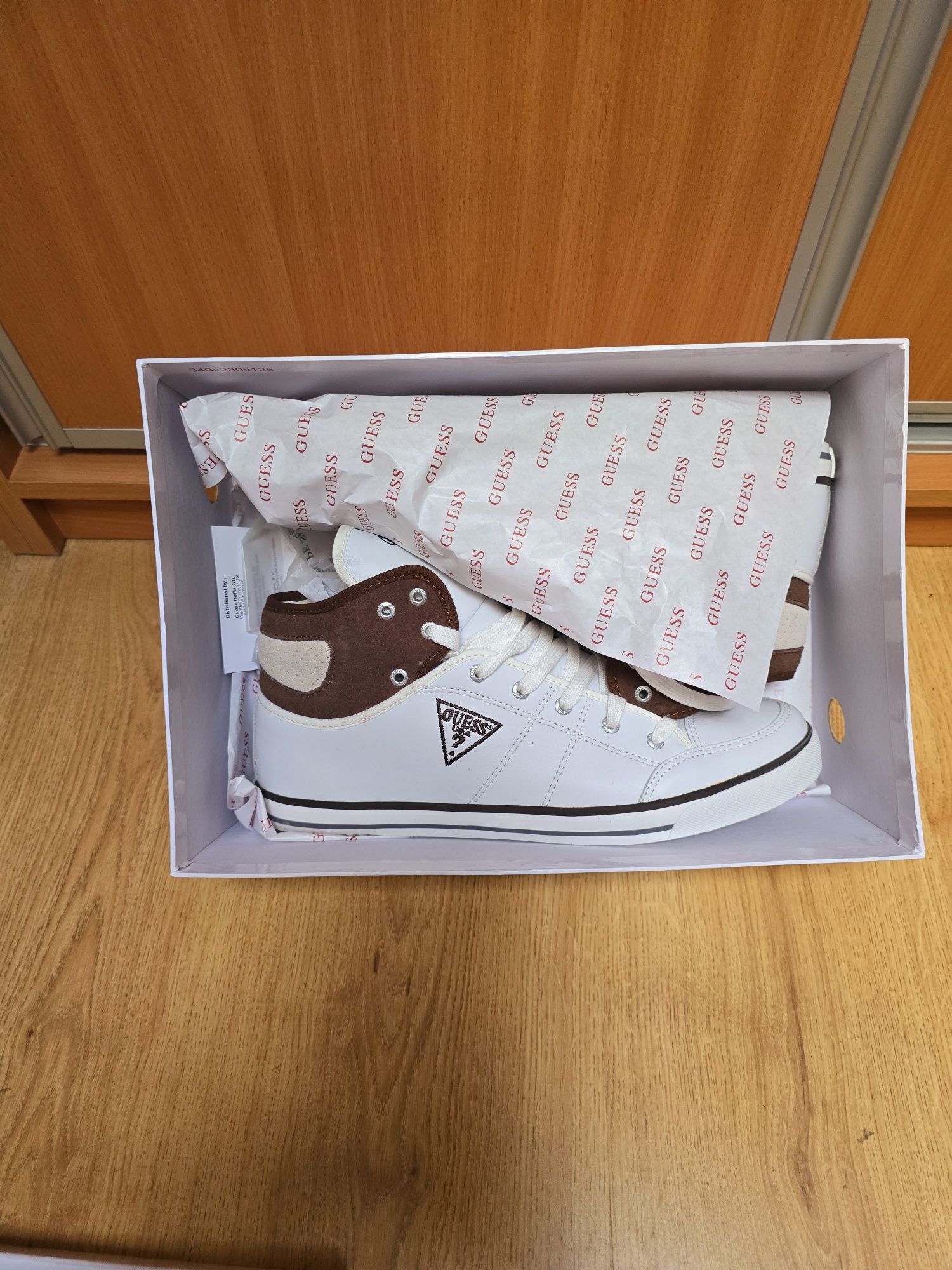 Ténis GUESS N.44