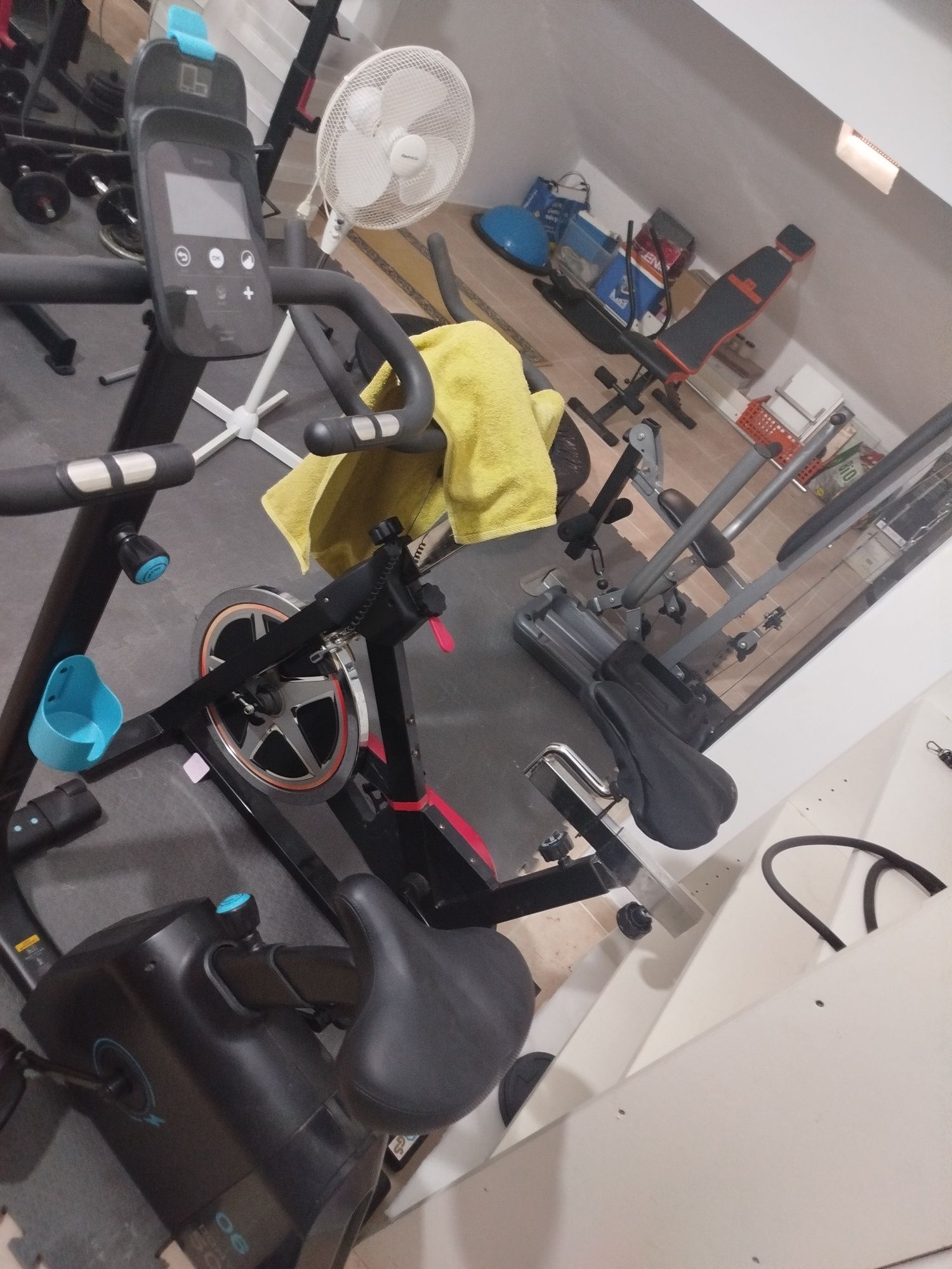 Vendo Duas bicicletas estáticas