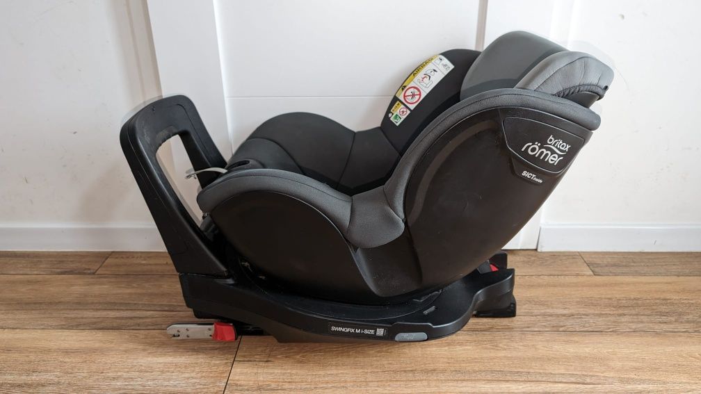 Britax Romer Dualfix M I size 180 Fotelik Britax obrotowy