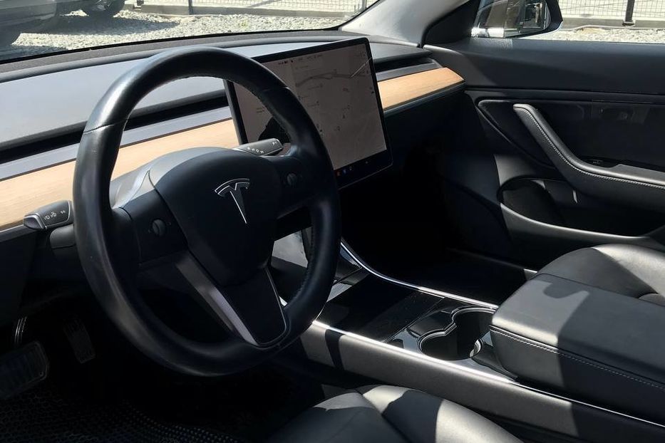 Tesla Model 3 2019 Standart