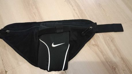 Винтажная поясная сумка Nike для  бега, с держателем для бутылки .