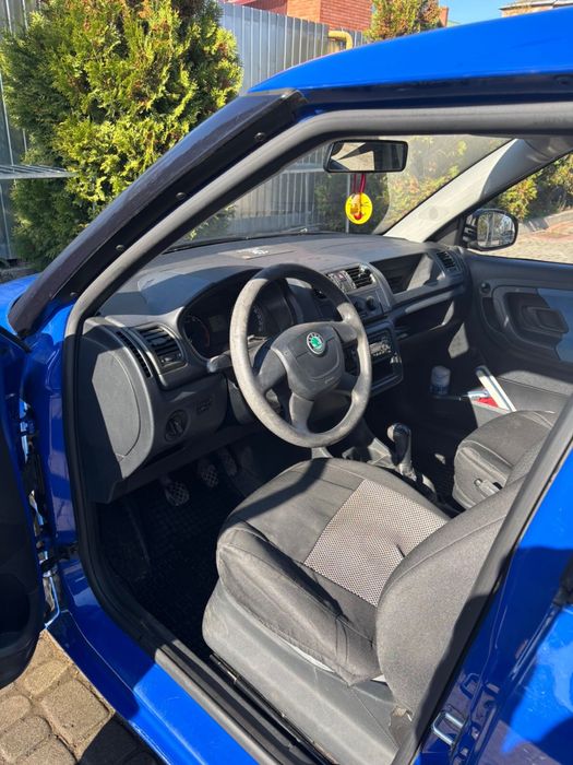 Продам skoda fabia 2009