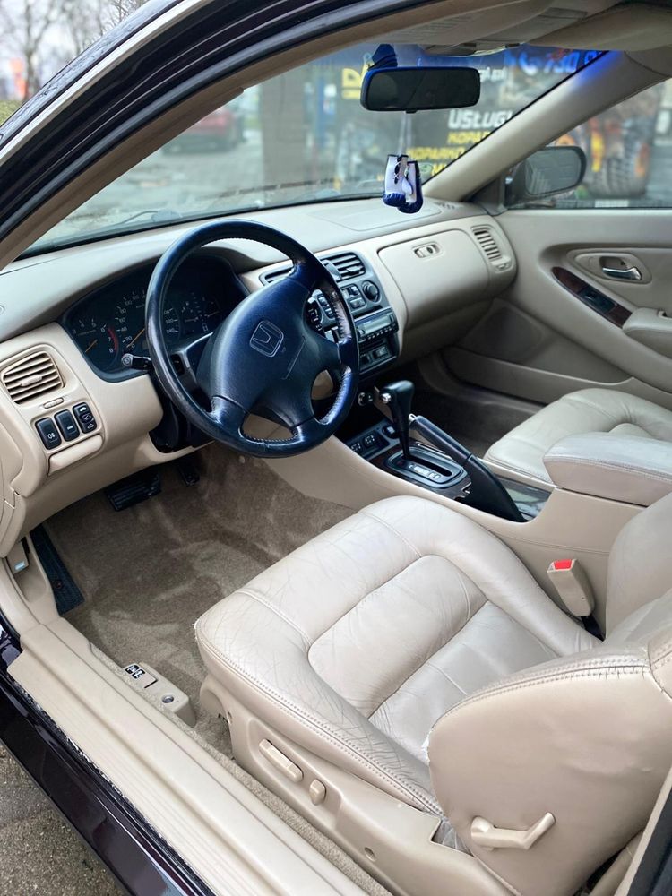 Honda Accord 3.0 v6 coupe USA