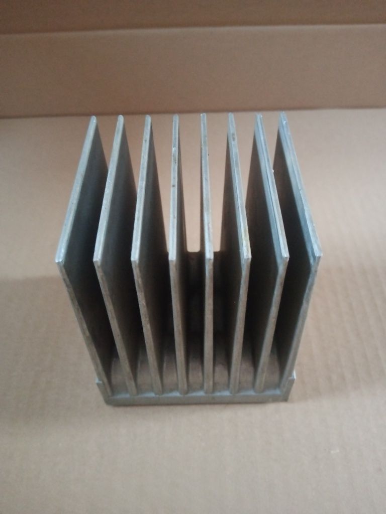 Radiator aluminiowy Lamina