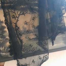 Véu preto muito antigo de ir à missa *