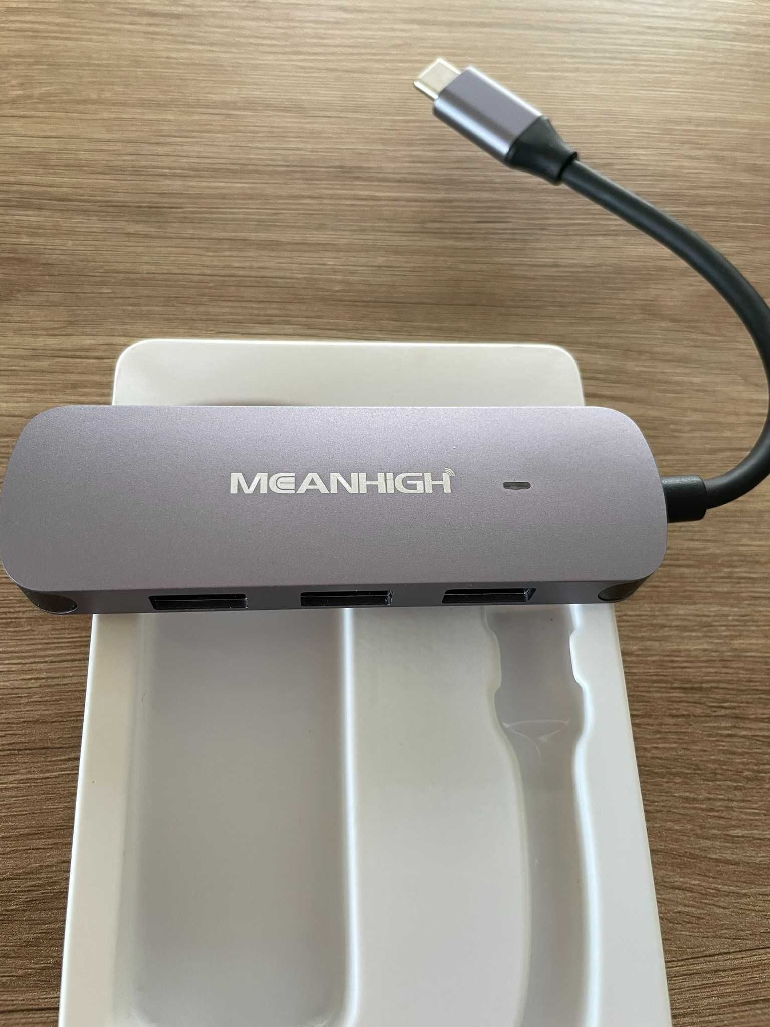 Hub USB C 4-portowy MEANHIGH