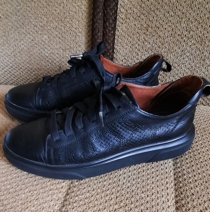 Чоловічі шкіряні туфлі