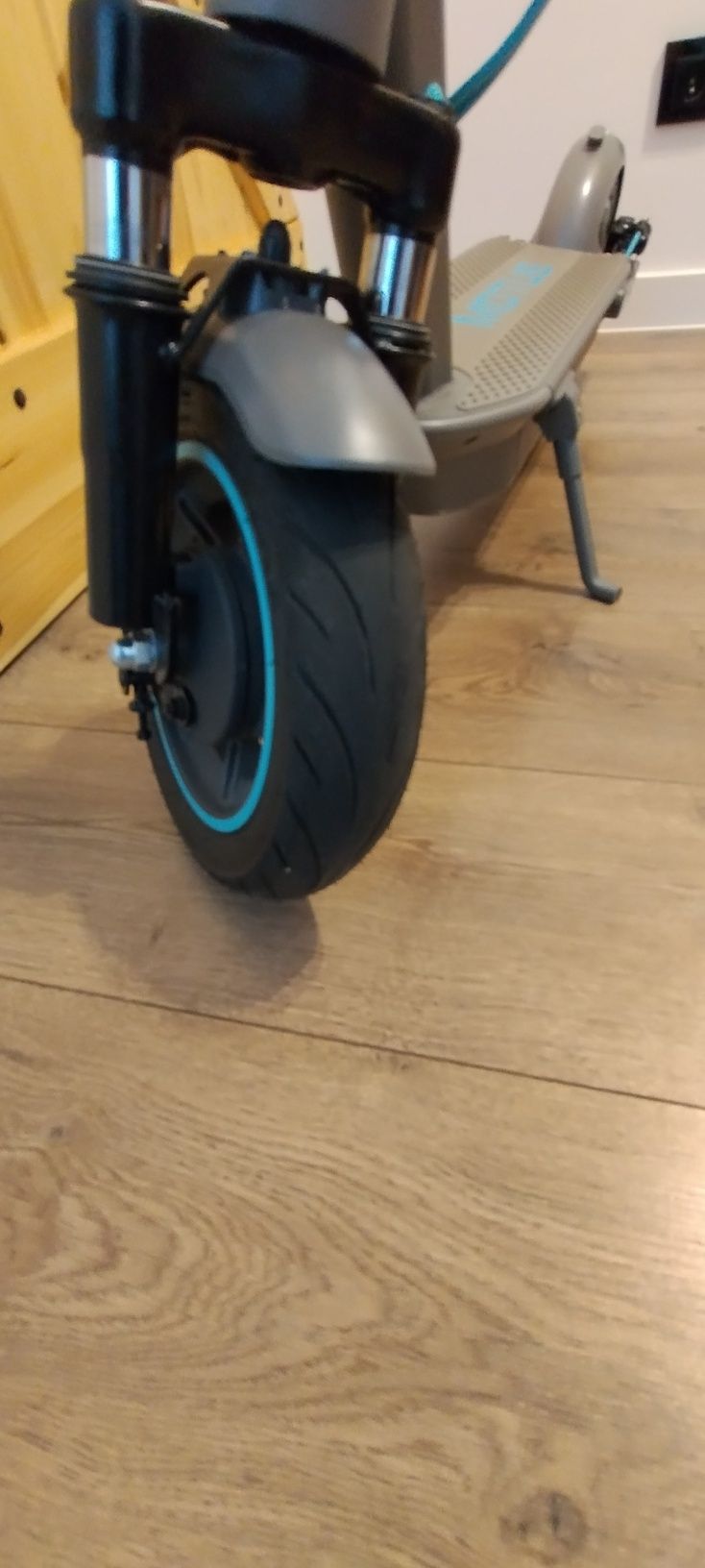 Hulajnoga elektryczna Motus scooty 10 plus jak nowa.na Gwarancji