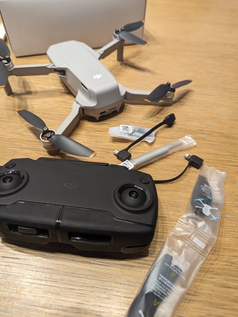 Dron DJI mini se