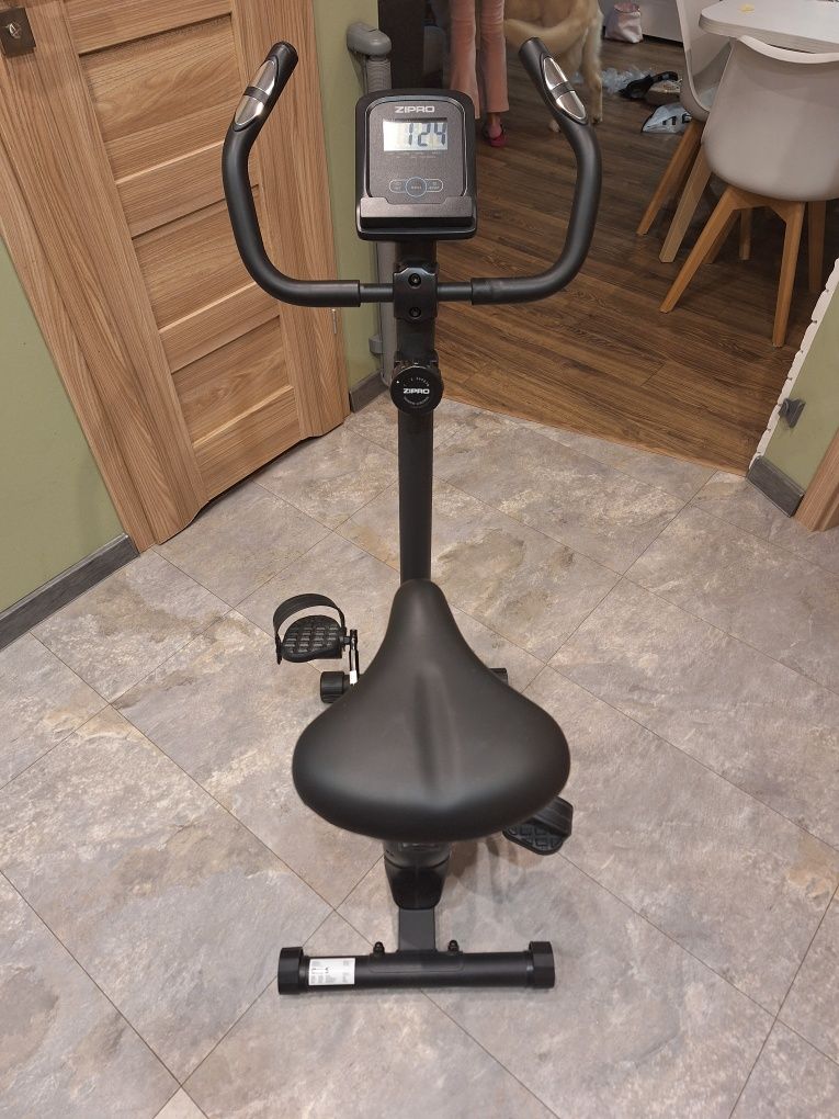 Rower stacjonarny Zipro One S – jak nowy