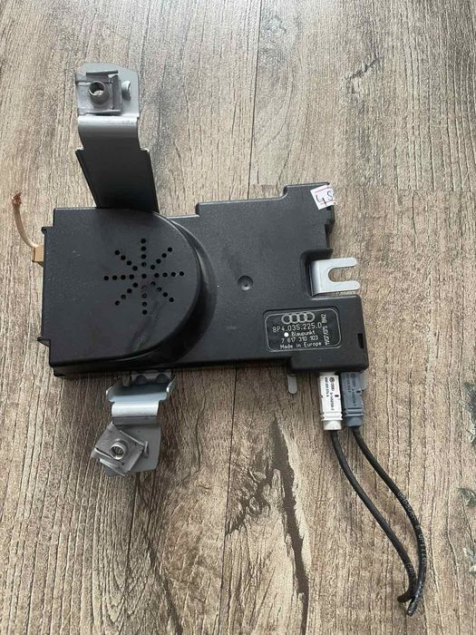 Підсилювач антени  AUDI A3 8P