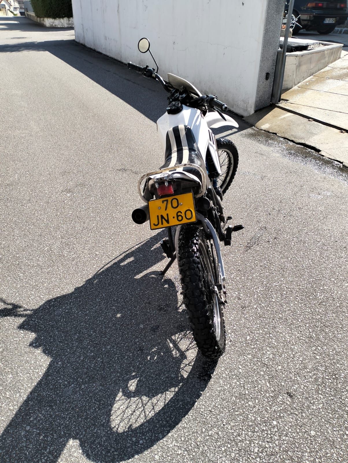 Mota Yamaha DT 50