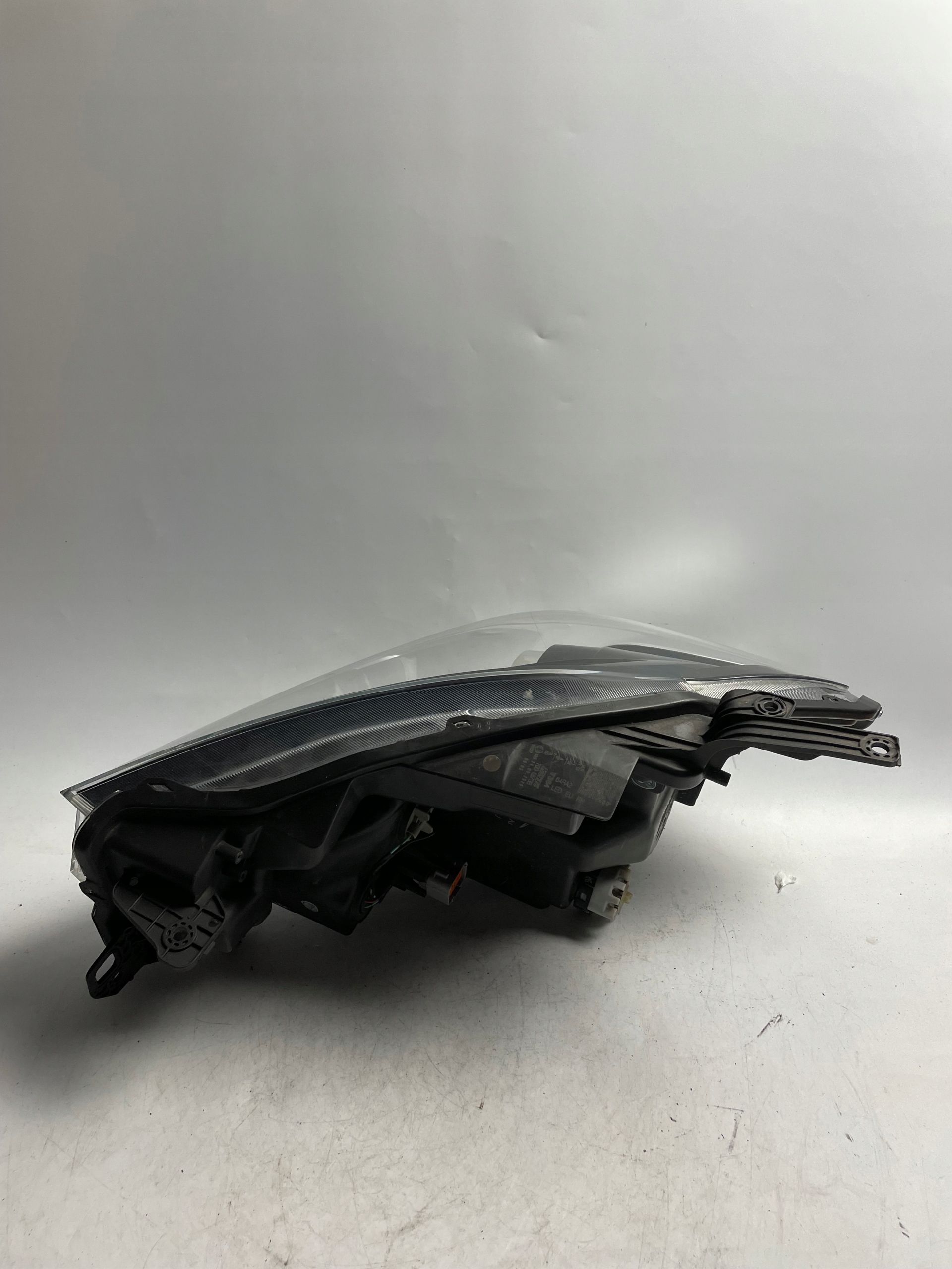 Suzuki SX4 S Cross lift lampa LED prawa przód