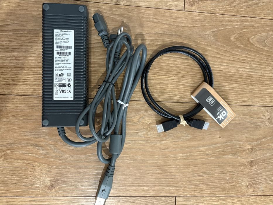 Xbox 360 Fat RGH3 + Kinect + pad + HDD 1TB (170 gier)